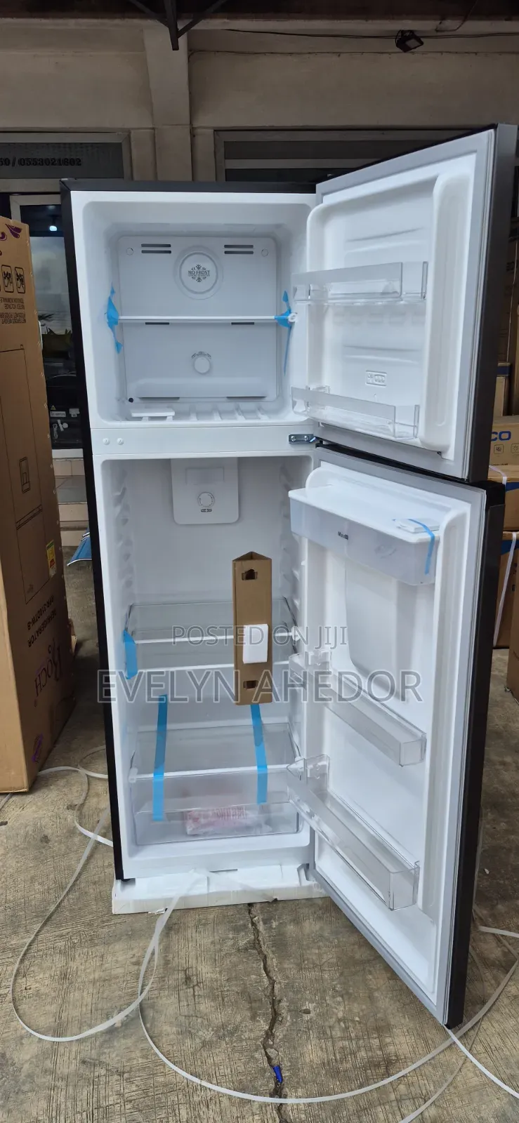 Roch Top Freezer 247l With Water Dispenser Double Door Fridge for Sale
