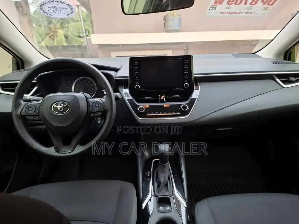 Toyota Corolla LE 2021 Black