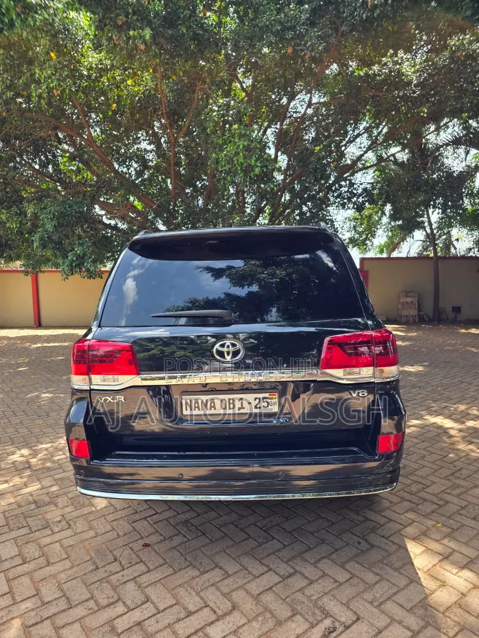 Toyota Land Cruiser 4.5 V8 VXR 2013 Black