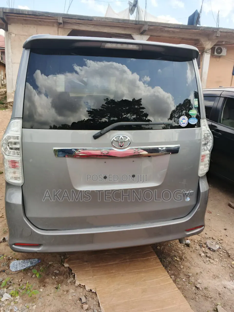 Toyota Voxy 2013 Gray