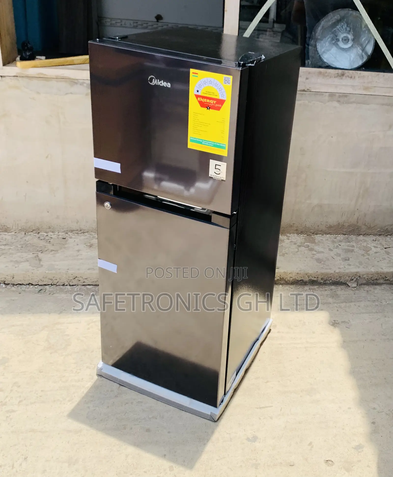 Amazing Sleek 127l Jazz Black Top Mount Refrigerator Mdrt187fgg28