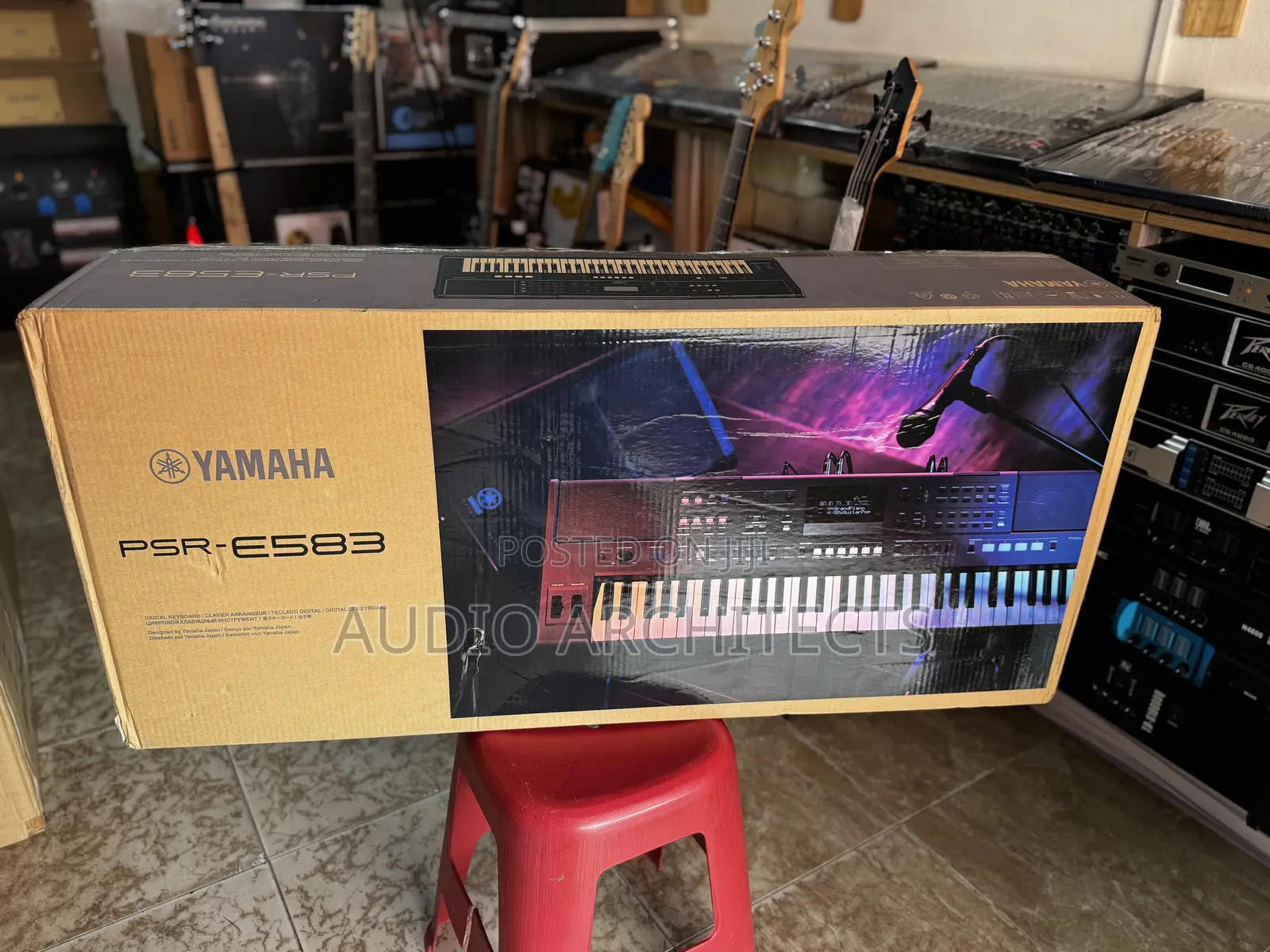 Yamaha PSR E583