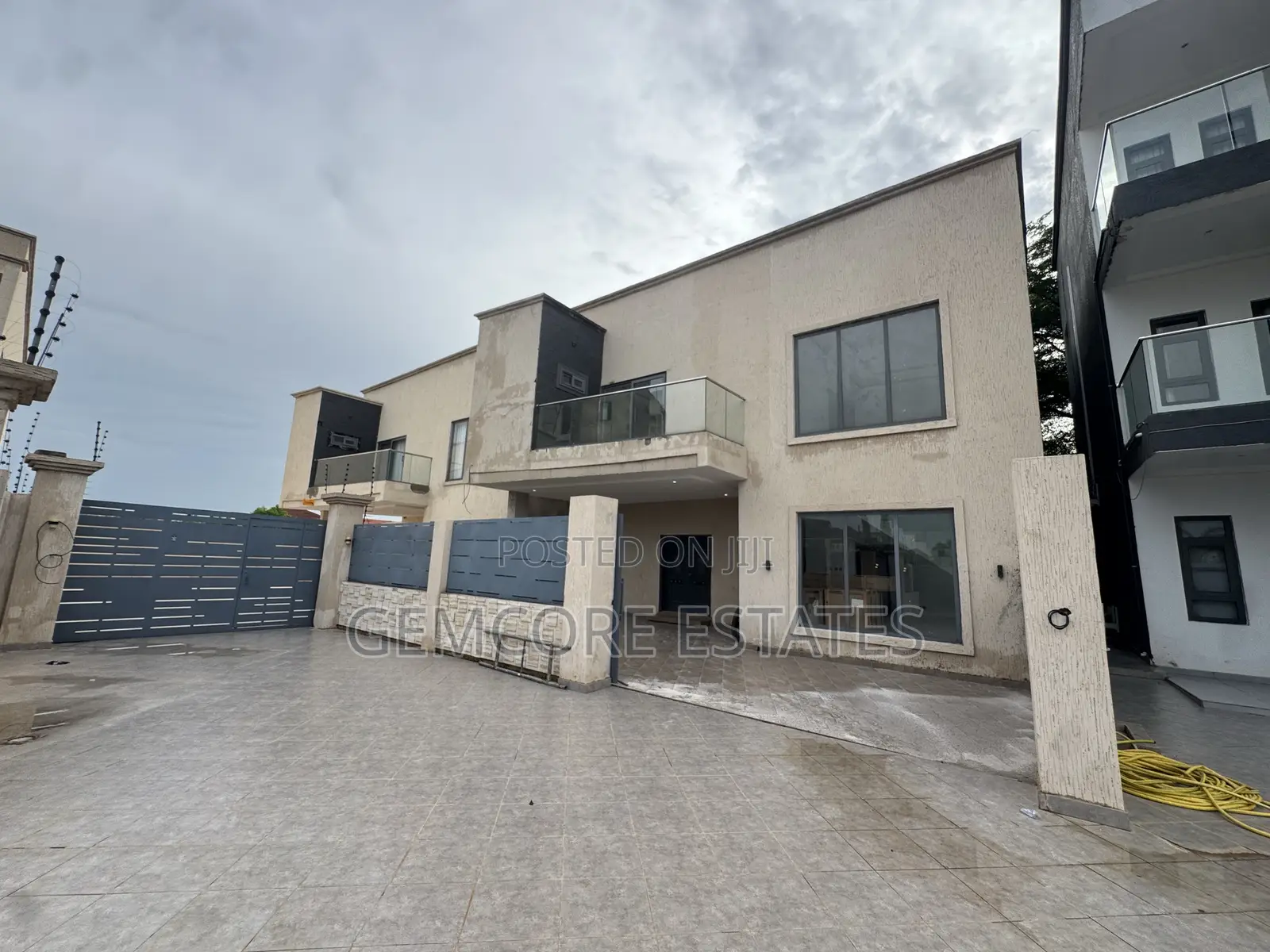 4bdrm House in Adjiringanor, Adjiriganor for rent