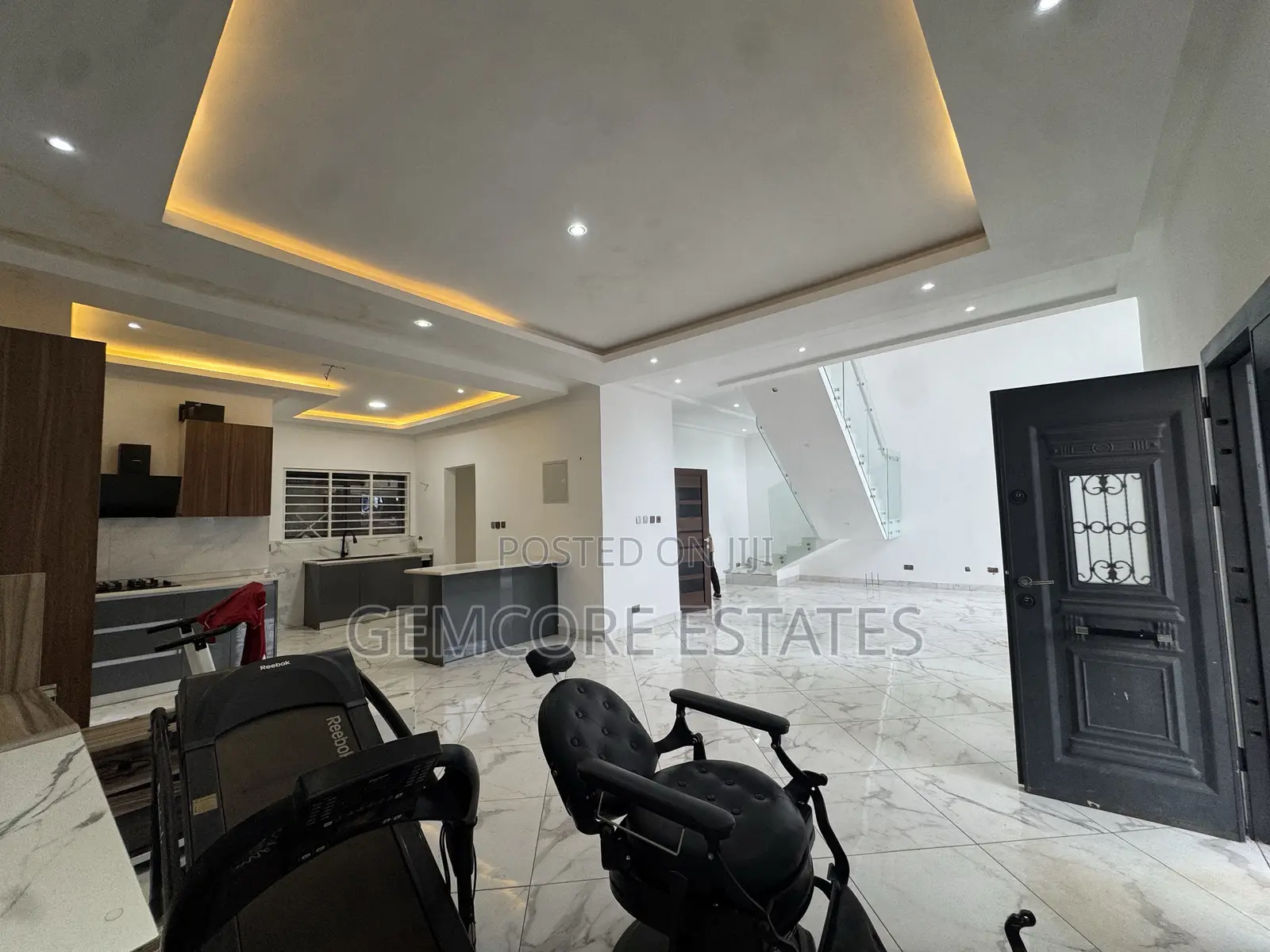 4bdrm House in Adjiringanor, Adjiriganor for rent