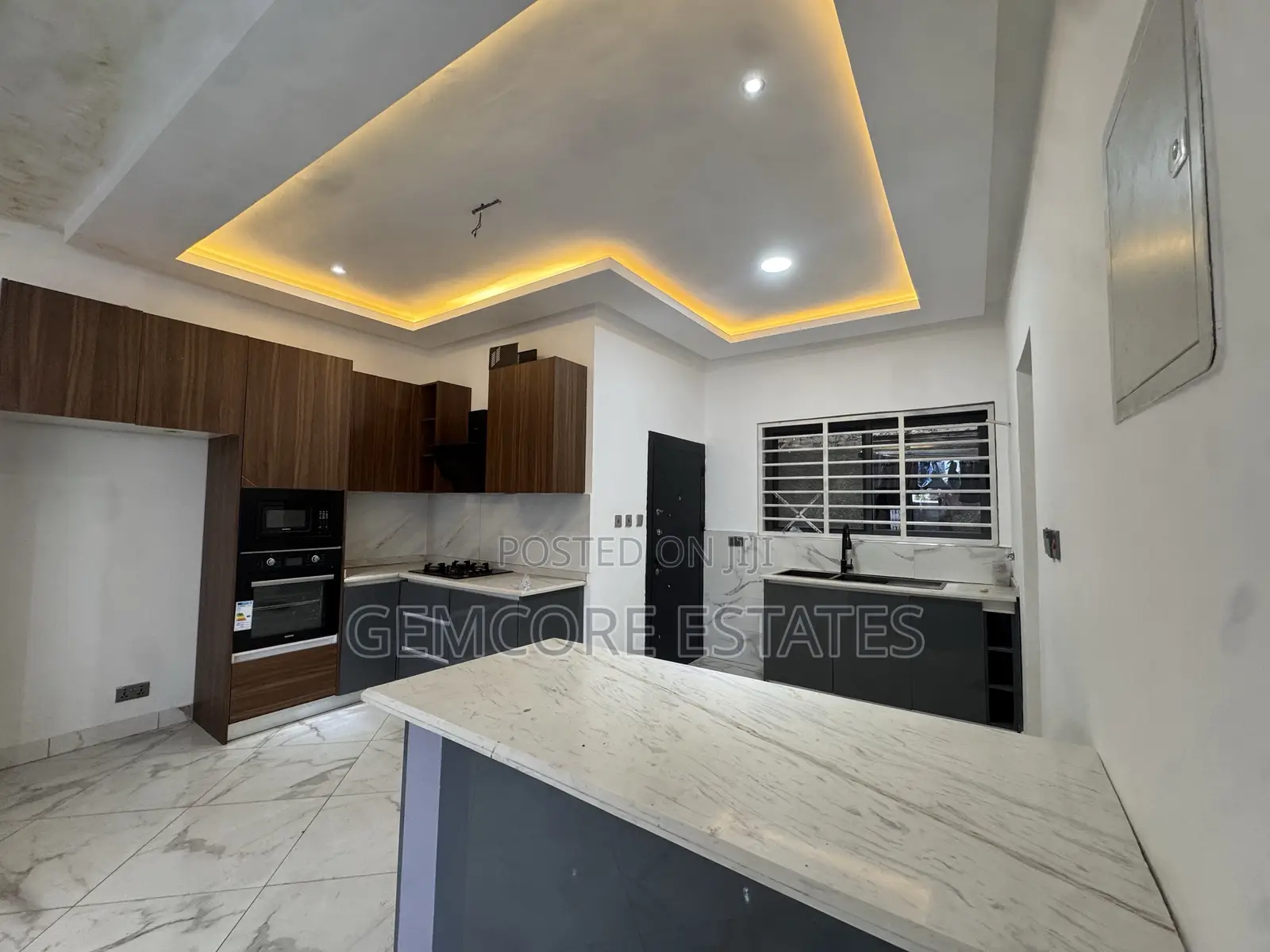 4bdrm House in Adjiringanor, Adjiriganor for rent