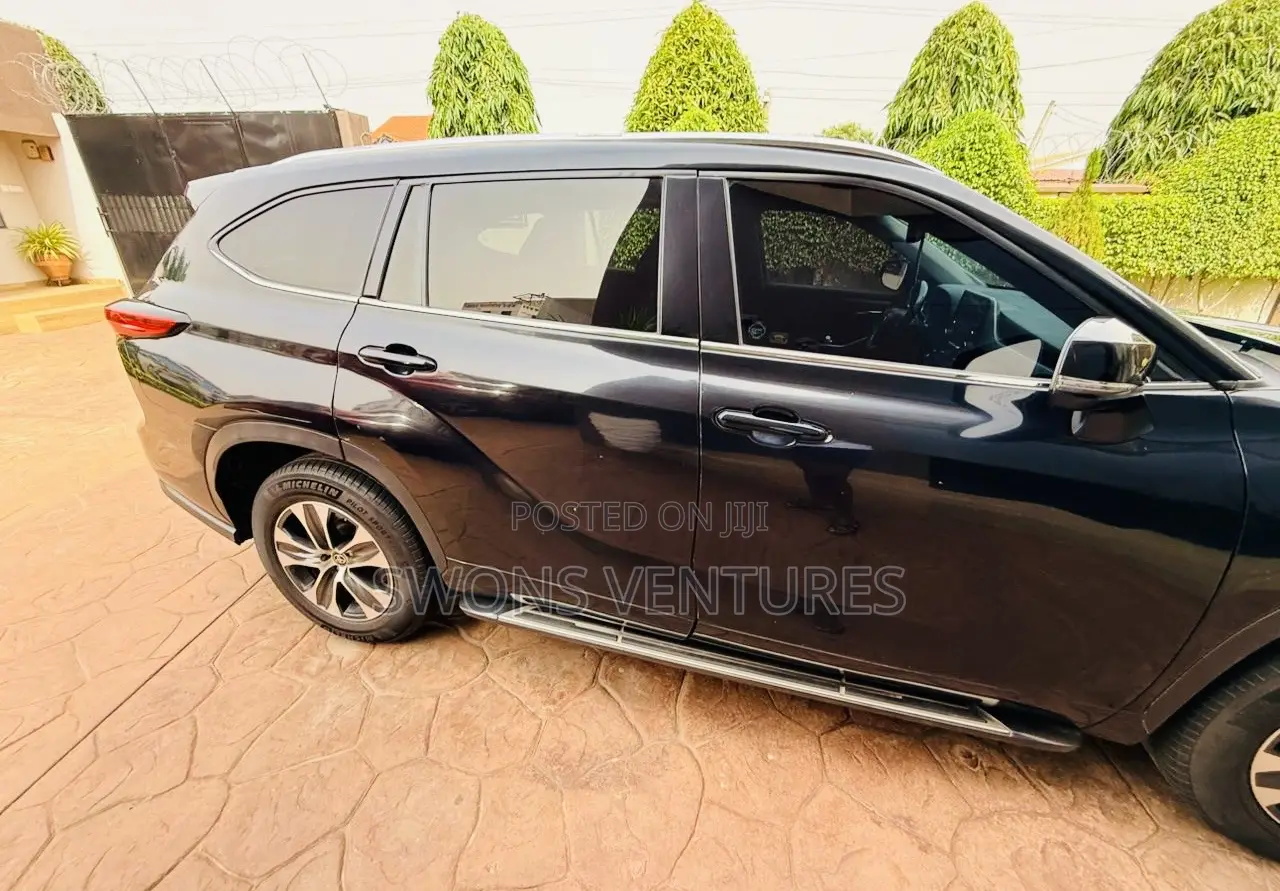 Toyota Highlander 2021 Black