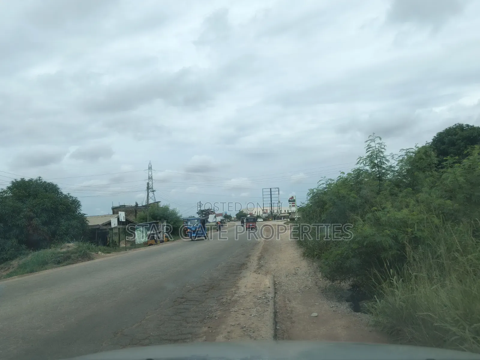 Plot for Sale Road Side Commercial
