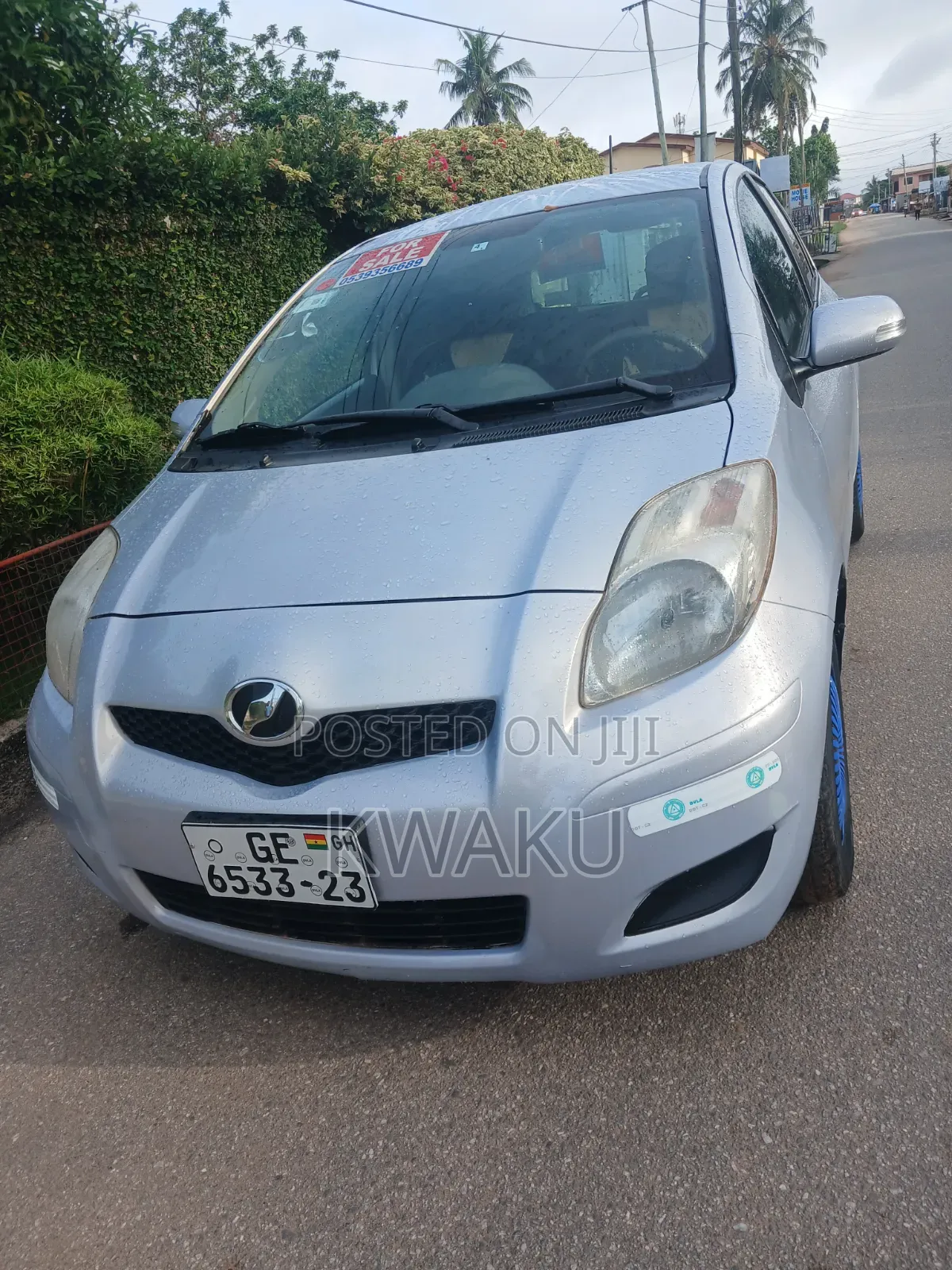 Toyota Vitz 2010 Pearl