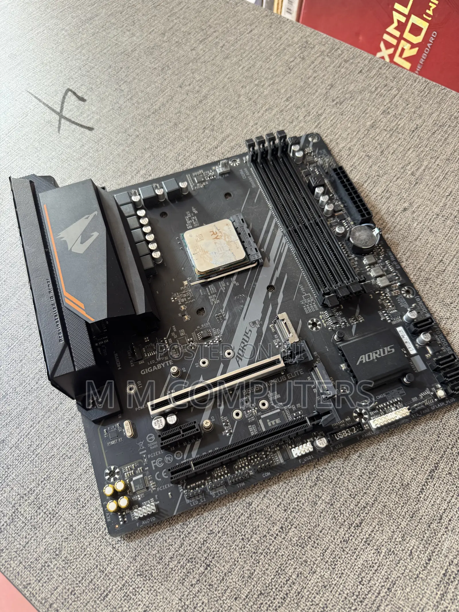 Aorus B550 Elite Motherboard + Ryzen 7 5800x