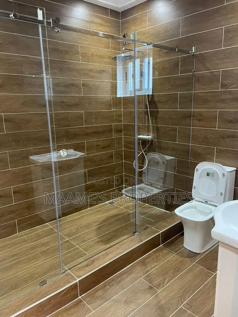 4bdrm Duplex in Oyarifa for rent