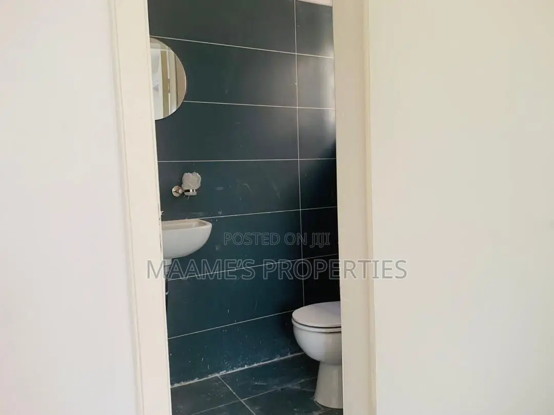 3bdrm Duplex in Oyarifa Mall Area for rent