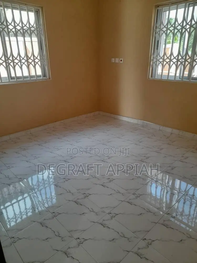 3bdrm House in Sokoban Kwanwoma, Kumasi Metropolitan for sale