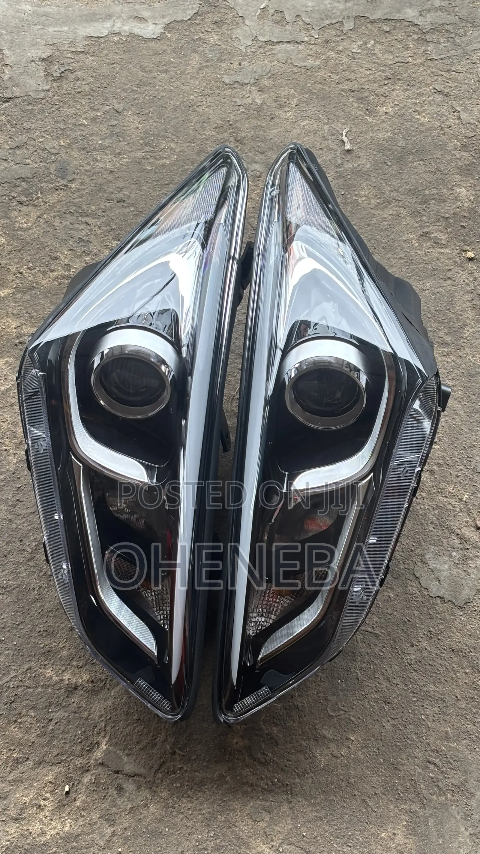 Hyundai Santafe 2018 Headlight