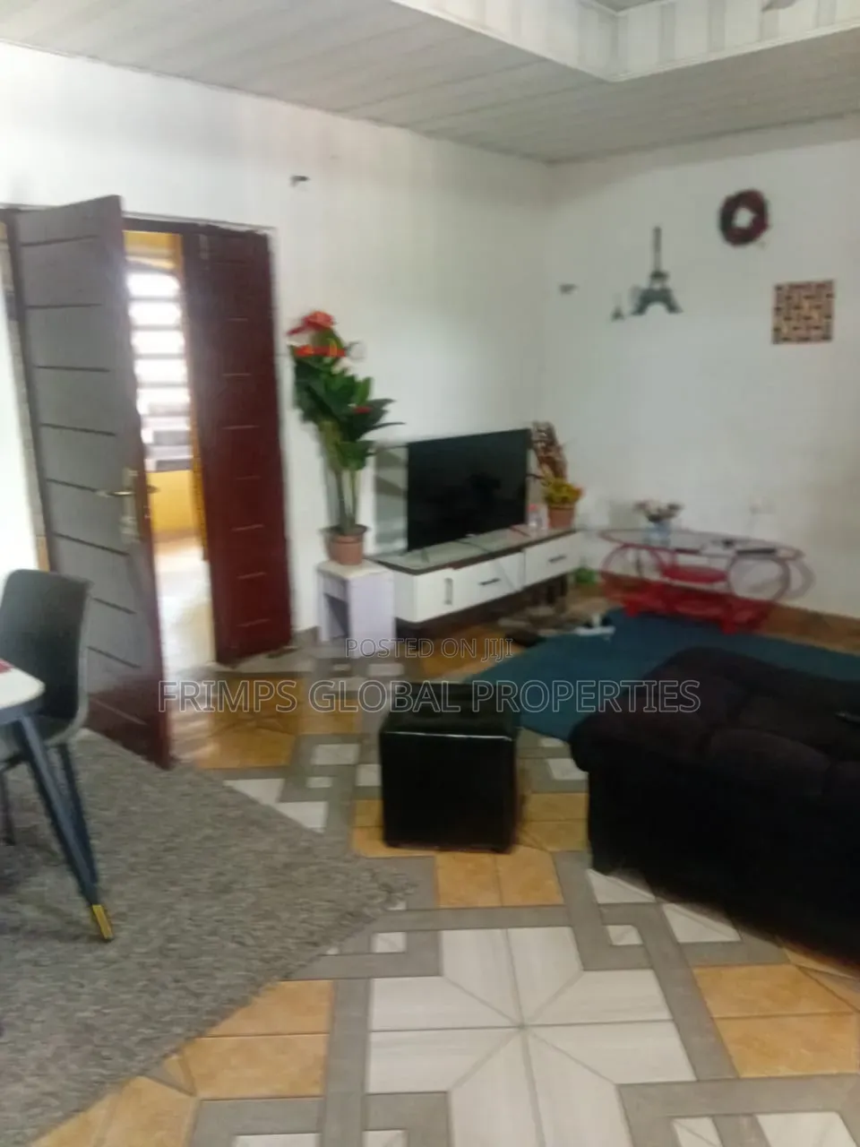 2bdrm Apartment in West Hills Mall Area for rent
