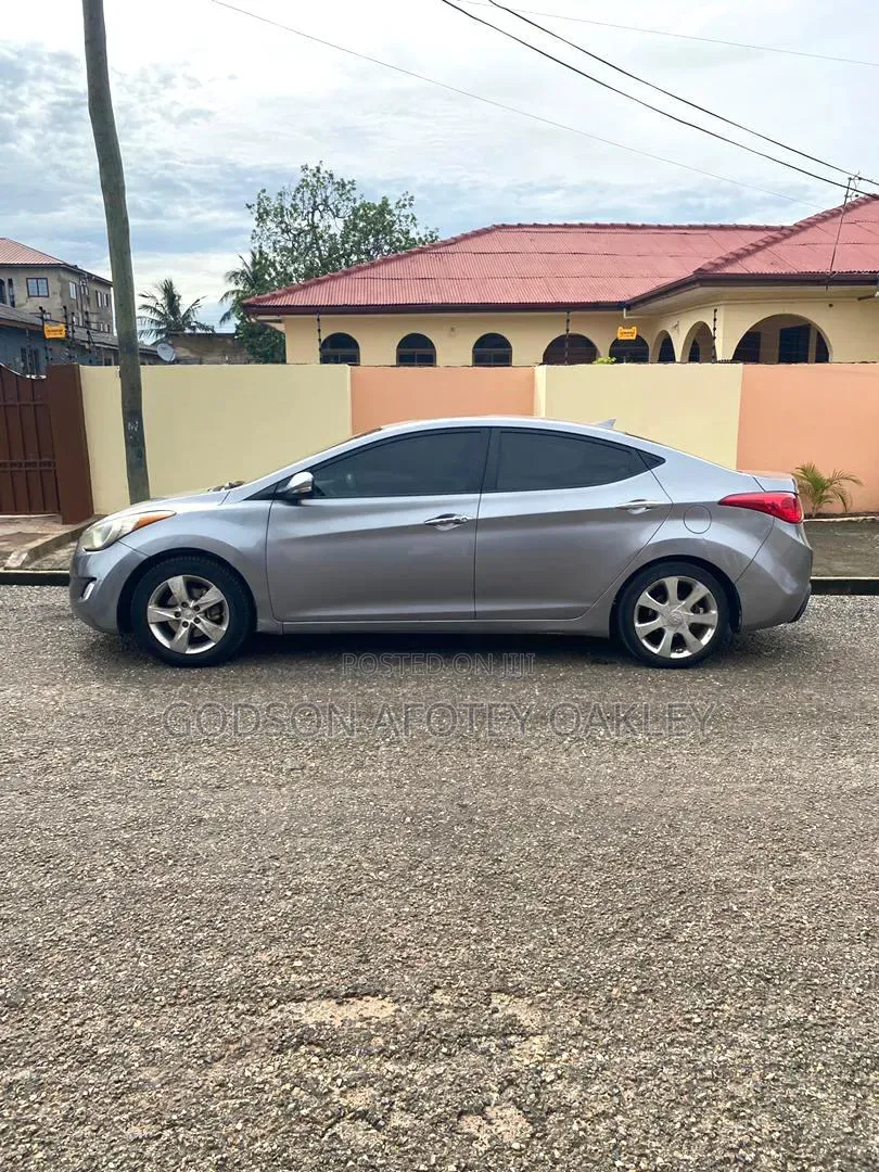 Hyundai Elantra 2013 Gray