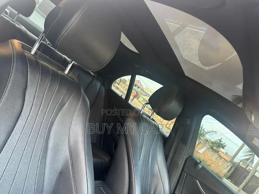 Mercedes-Benz E300 2019 White