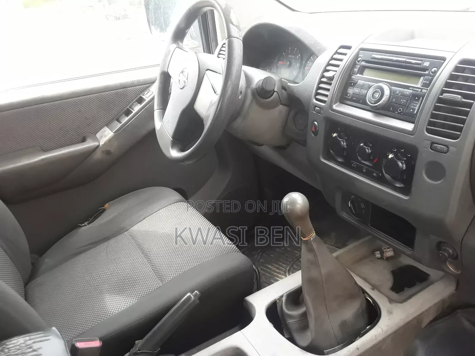Nissan Navara 2009 Gold