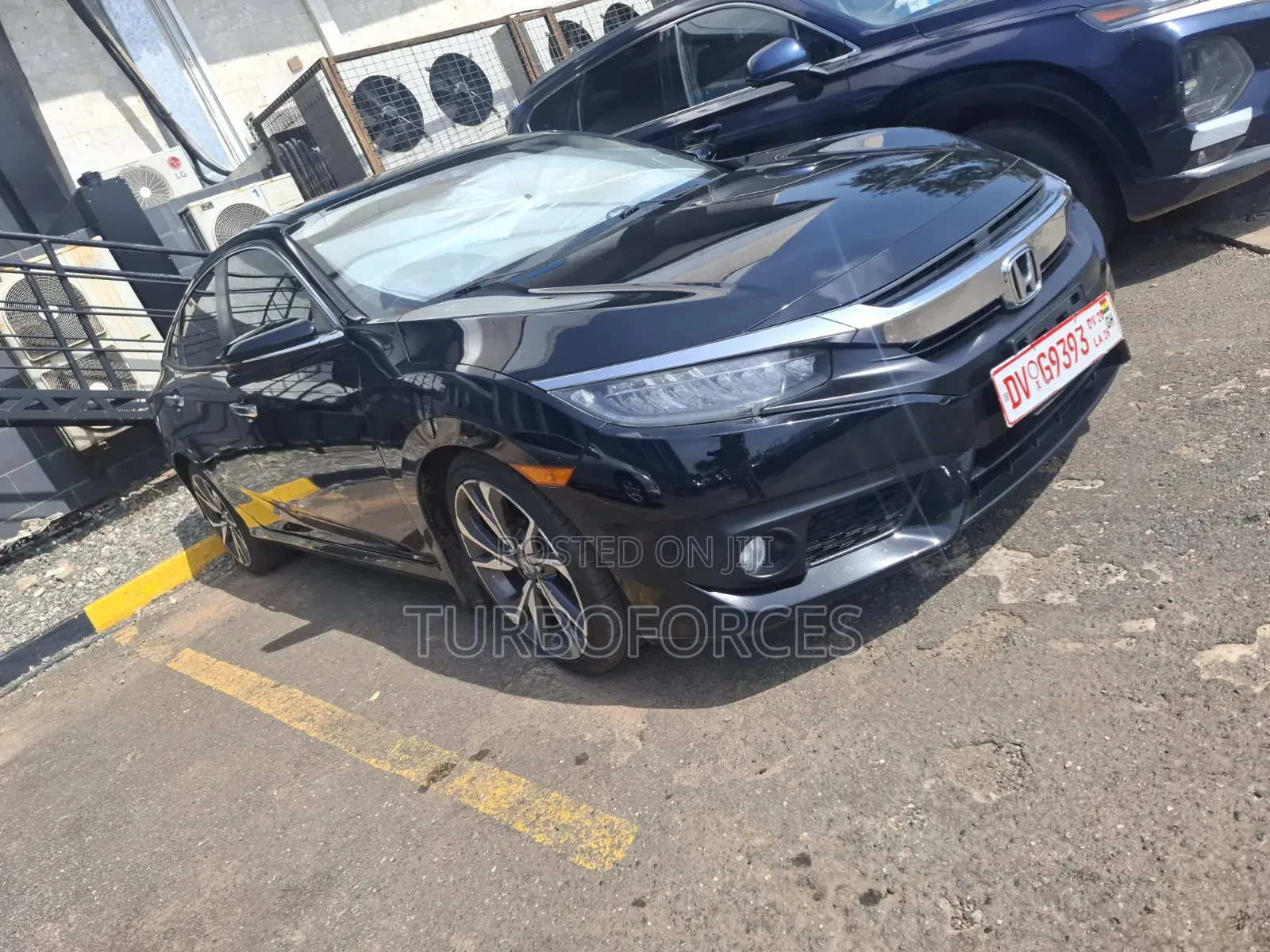 Honda Civic Touring 4dr Sedan (1.5L 4cyl) 2016 Black