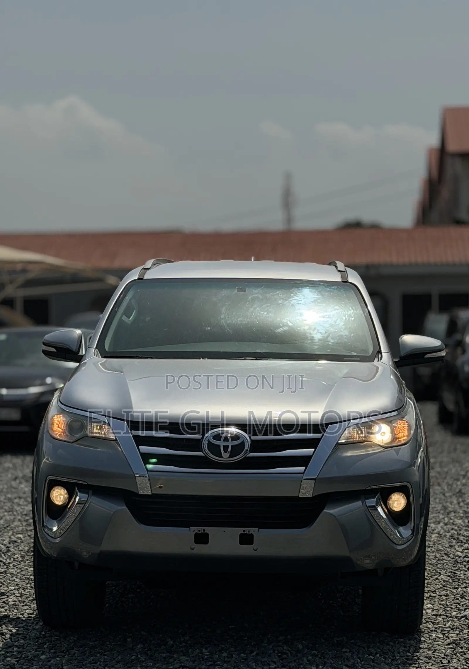 Toyota Fortuner 2.7 AWD 2017 Silver