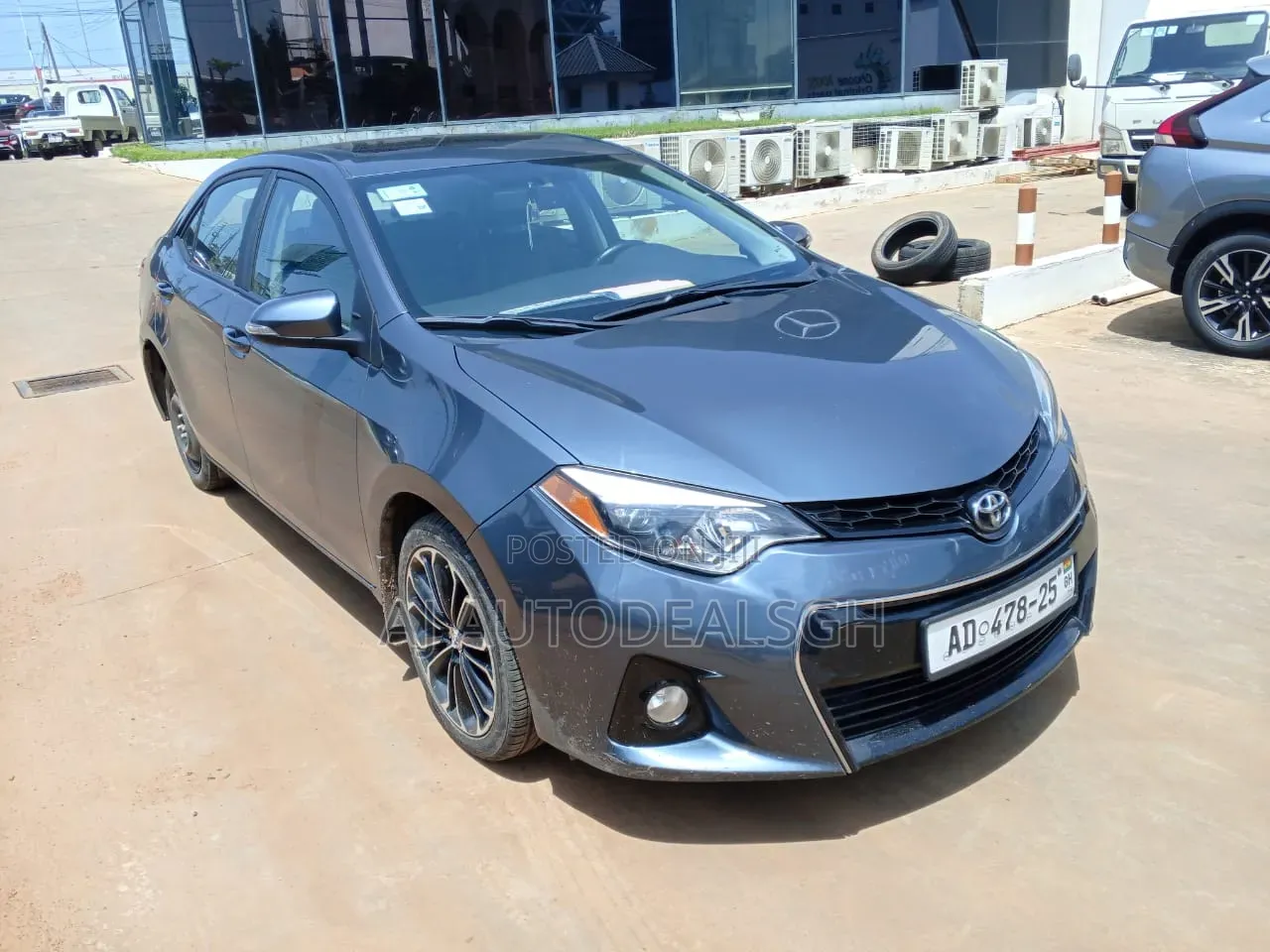 Toyota Corolla S 4dr Sedan (1.8L 4cyl CVT) 2015 Gray