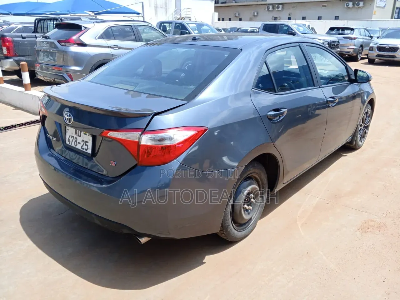 Toyota Corolla S 4dr Sedan (1.8L 4cyl CVT) 2015 Gray