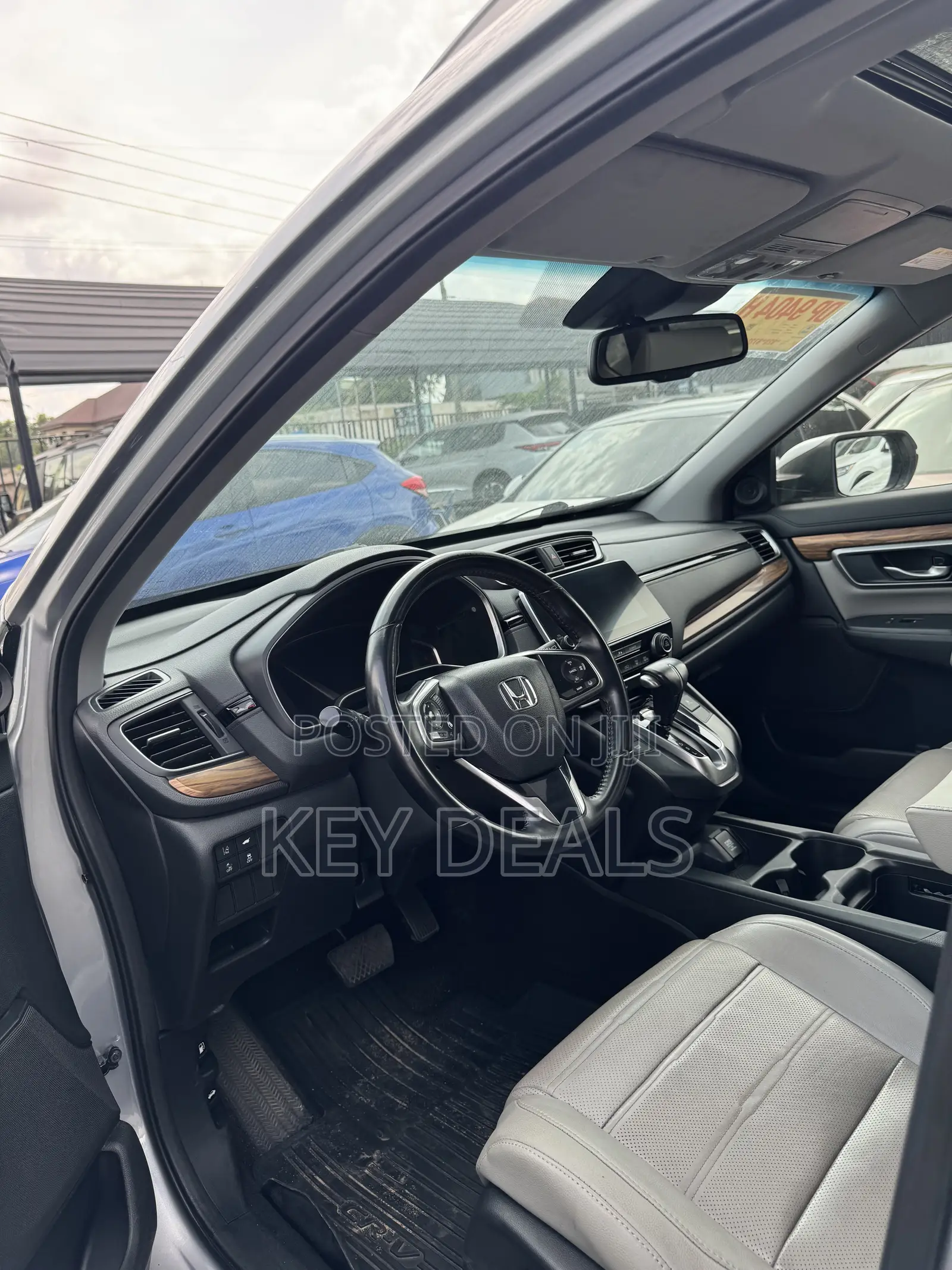 Honda CR-V Touring 4dr SUV AWD (1.5L 4cyl CVT) 2017 Silver