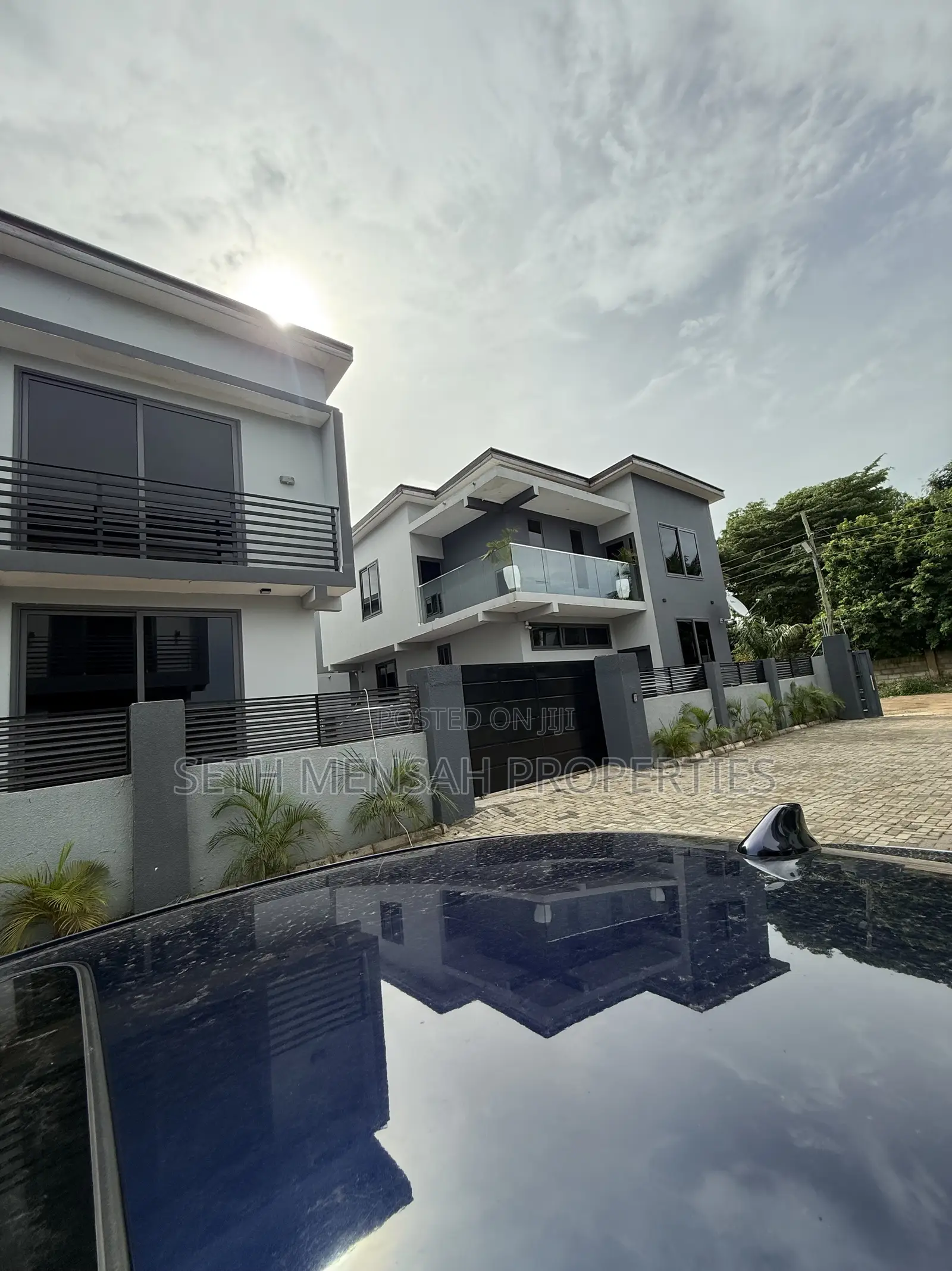 3bdrm House in 3 Bedroom House For, ECOMOG for sale