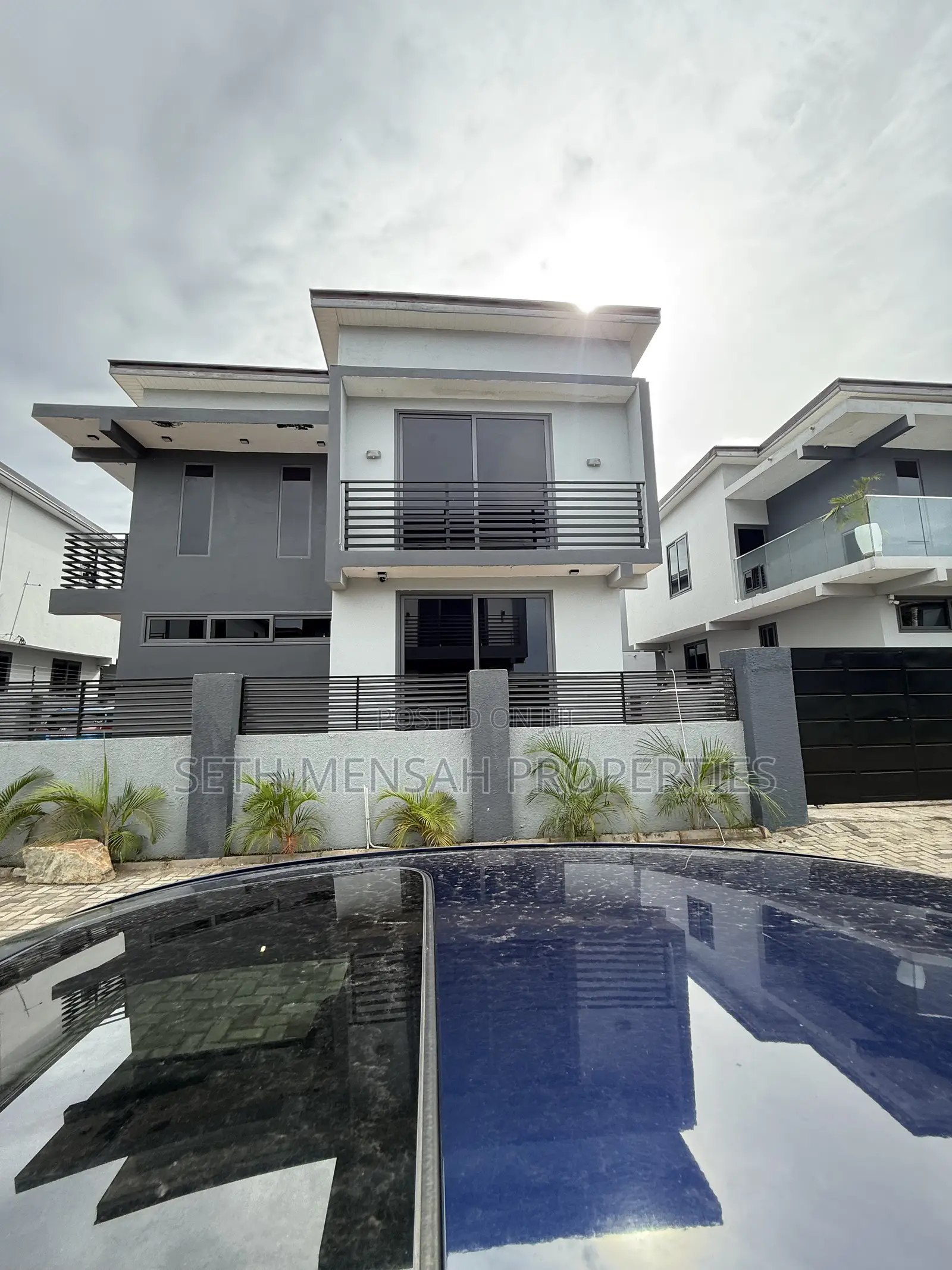 3bdrm House in 3 Bedroom House For, ECOMOG for sale