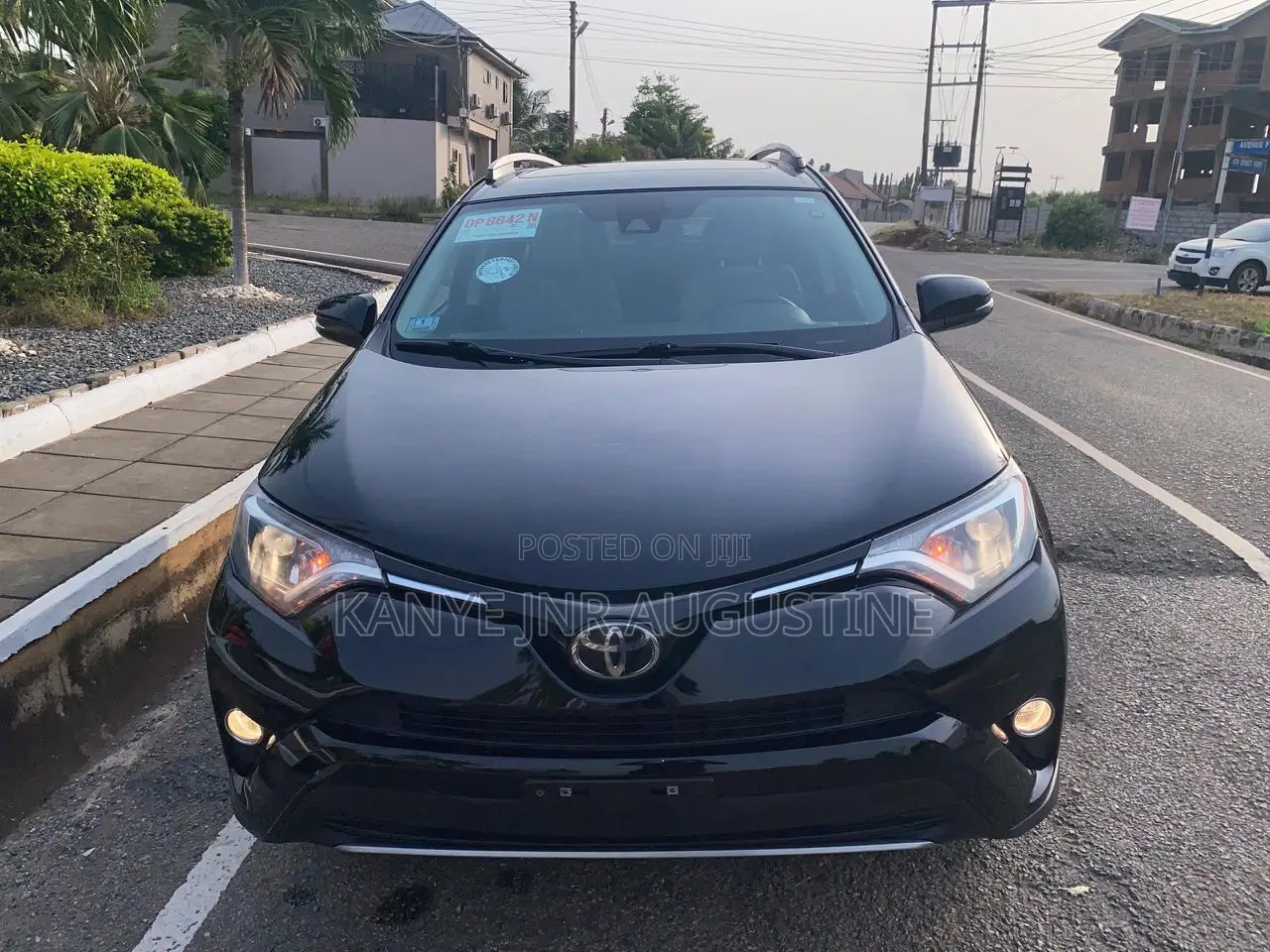 Toyota RAV4 XLE AWD (2.5L 4cyl 6A) 2017 Black