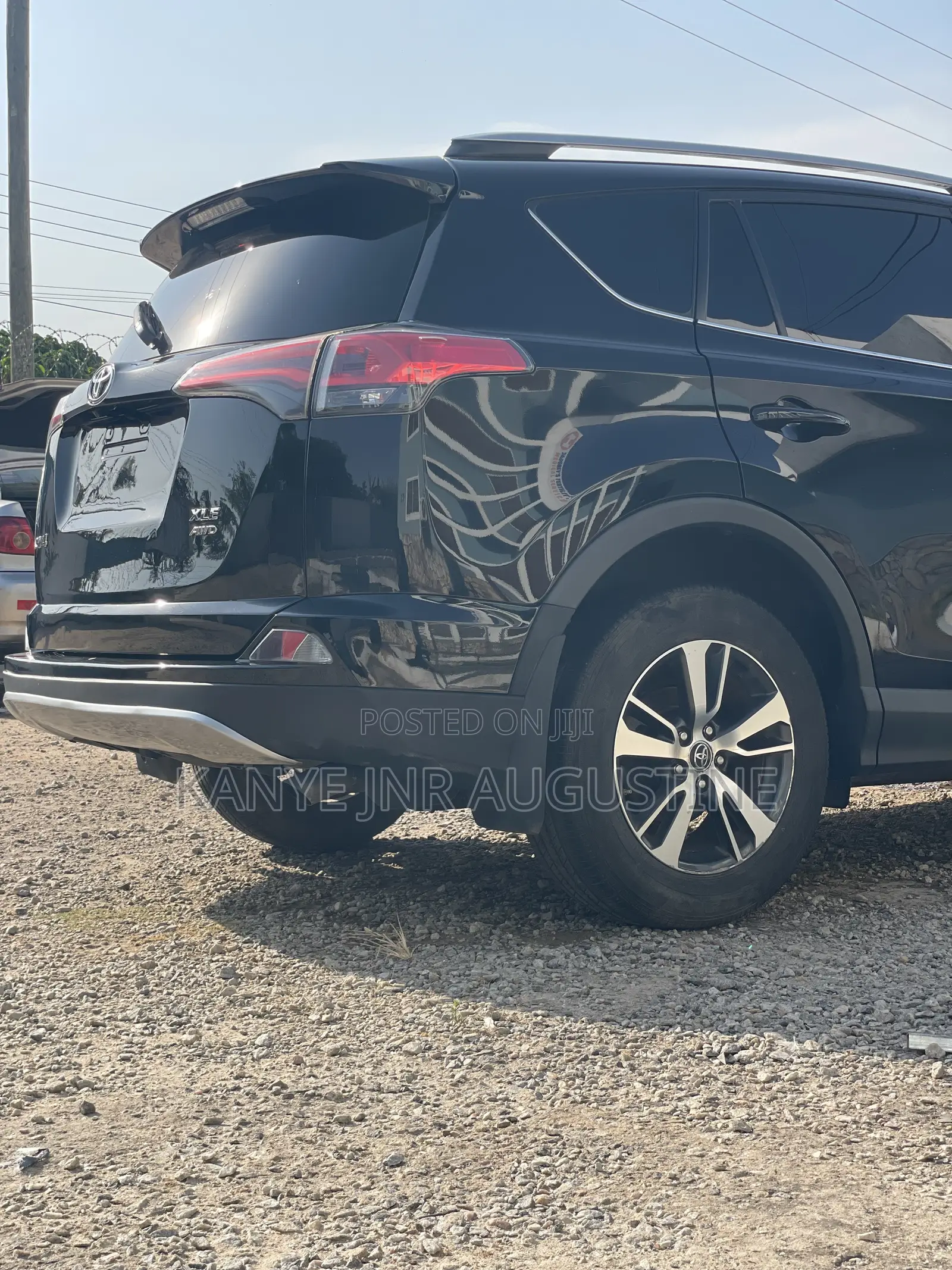Toyota RAV4 XLE AWD (2.5L 4cyl 6A) 2017 Black