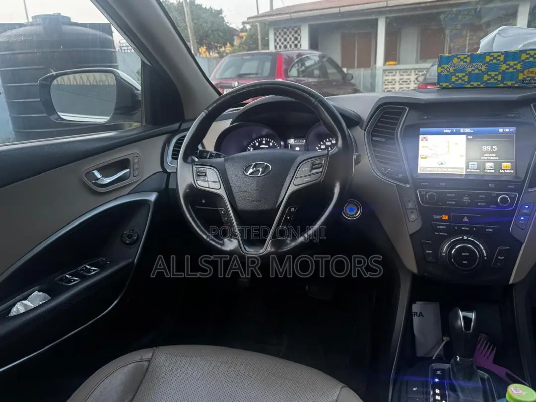 Hyundai Santa Fe Limited Ultimate FWD 2018 White
