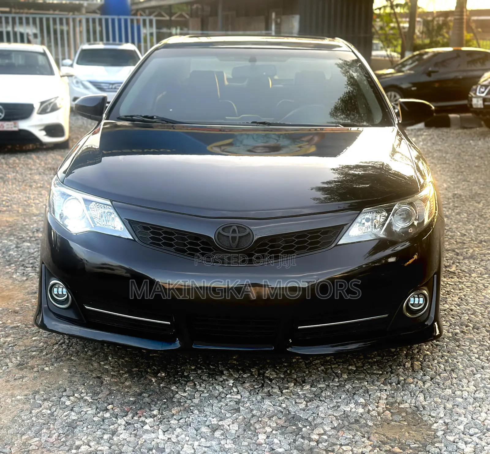 Toyota Camry SE Sport 4dr Sedan w/Prod. End 11/13 (2.5L 4cyl 6A) 2014