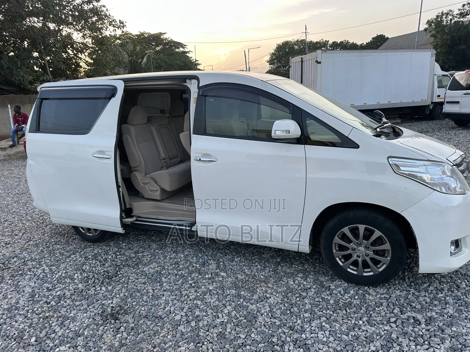 Toyota Alphard 2013 White