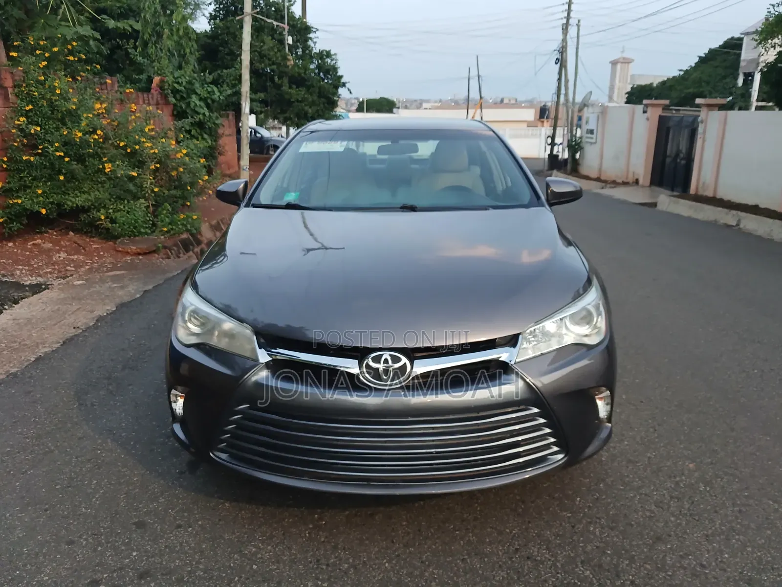Toyota Camry LE 4dr Sedan (2.5L 4cyl 6A) 2016 Gray