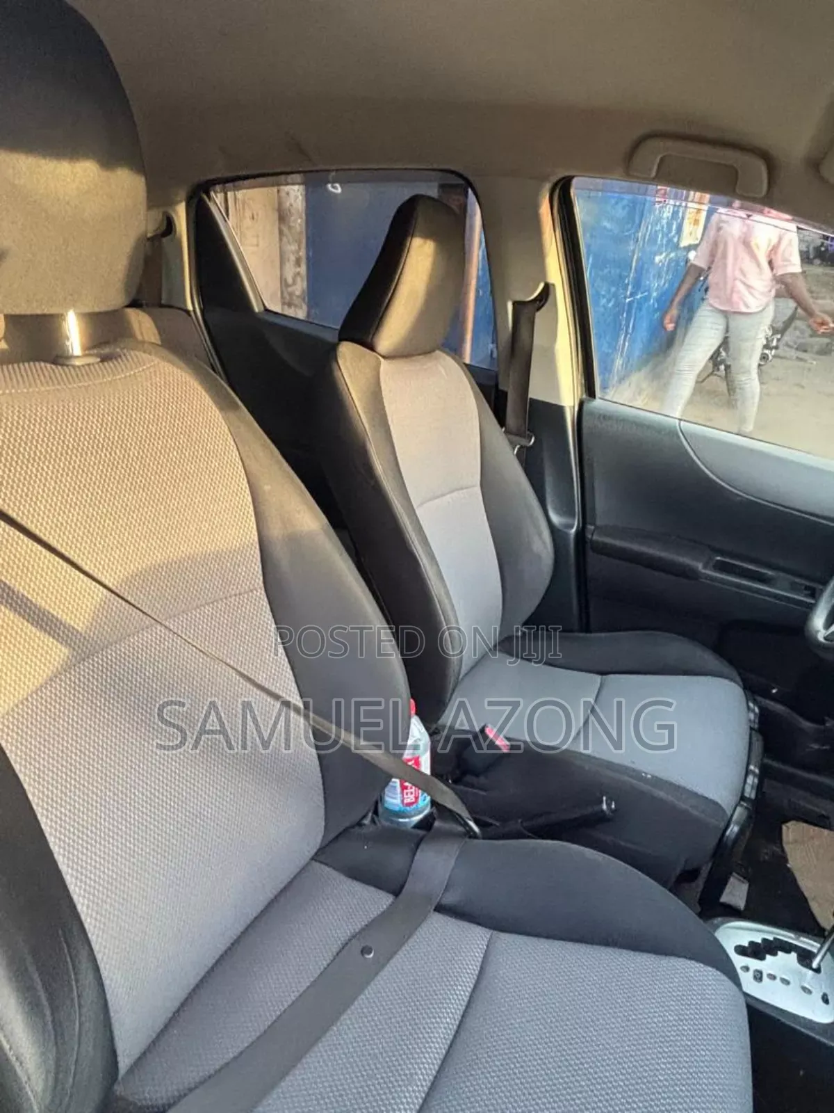 Toyota Vitz 1.3 AWD 3dr 2012 Black
