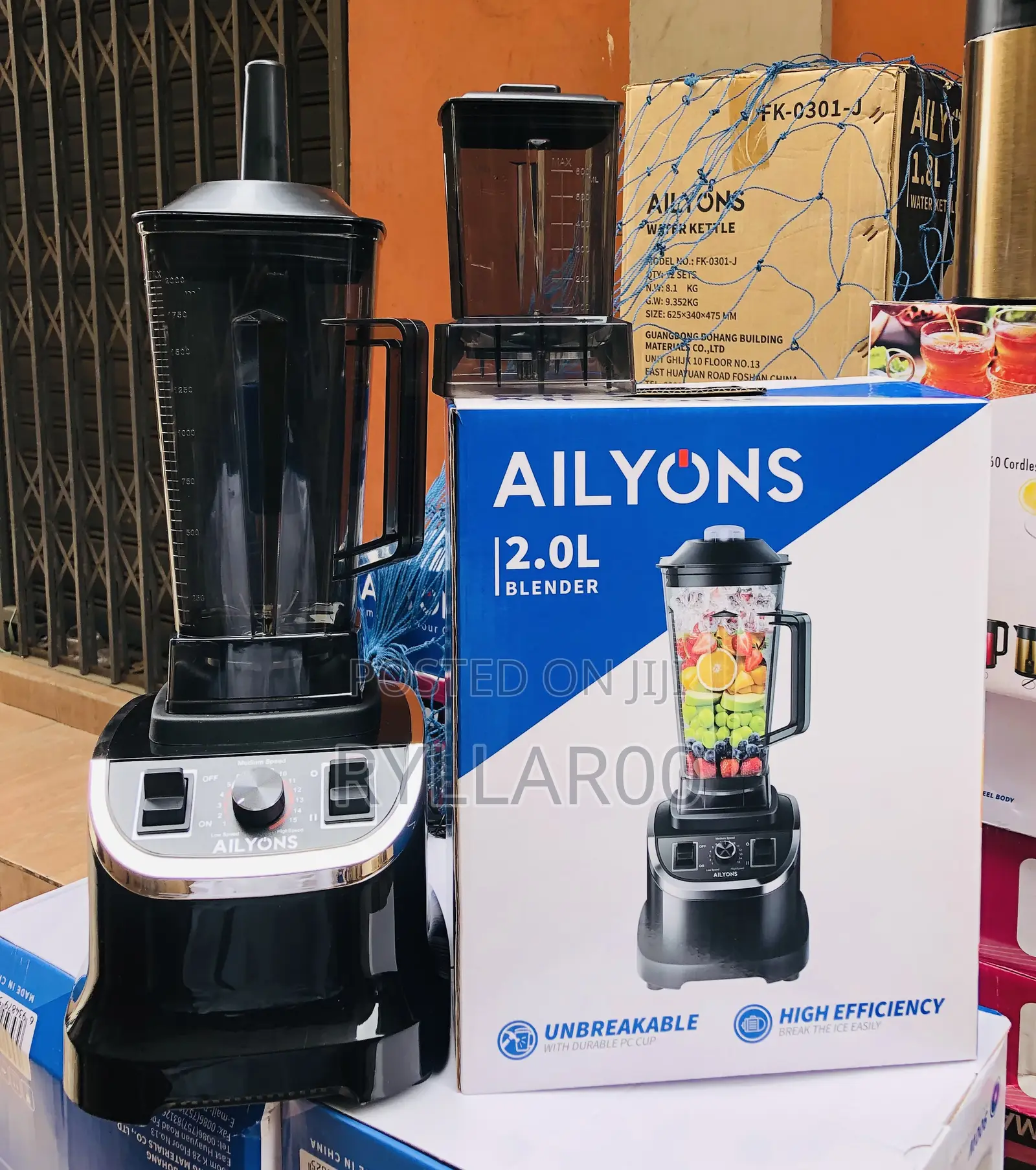 Commercial And Unbreakable Blender