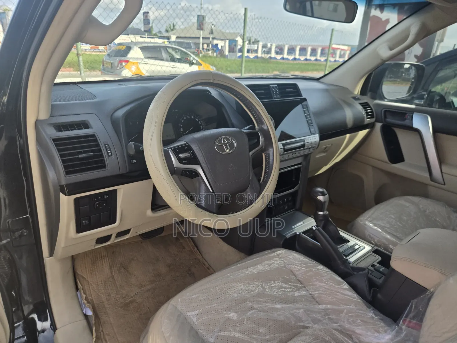 Toyota Land Cruiser Prado 2022 Black