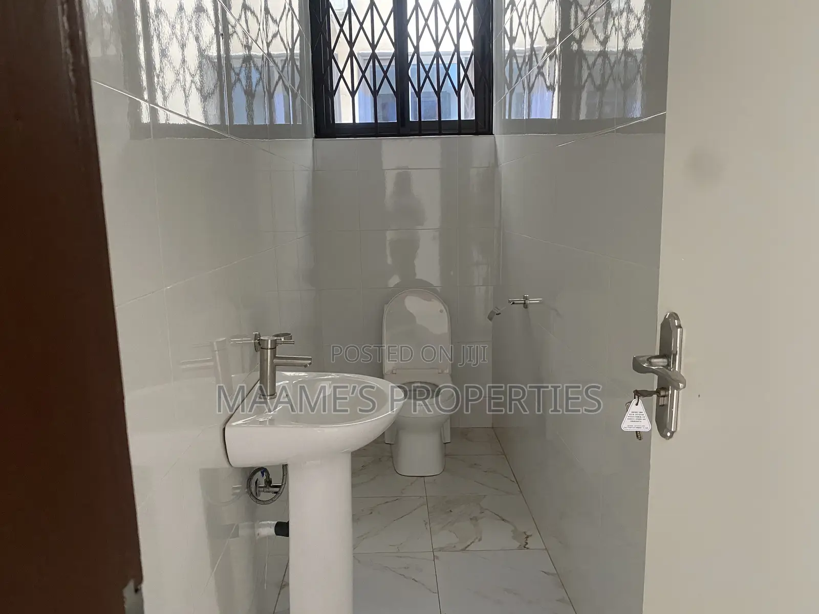 3bdrm Duplex in Oyarifa for rent