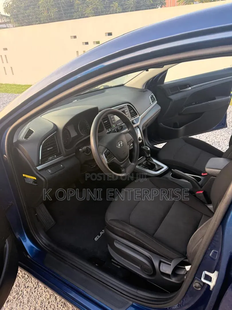Hyundai Elantra SE 2018 Blue