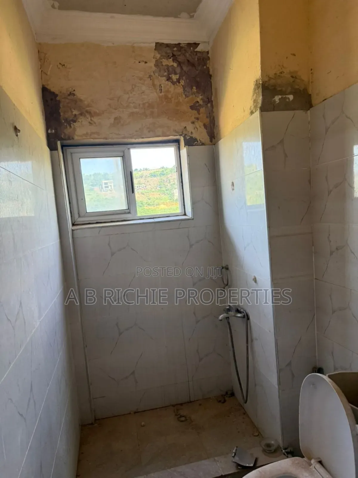 3bdrm Apartment in Ab Richie Properties, Kwabenya for sale