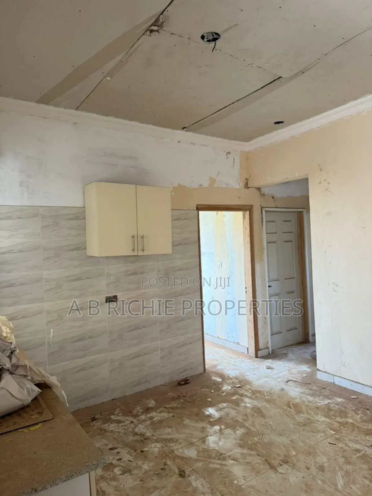 3bdrm Apartment in Ab Richie Properties, Kwabenya for sale