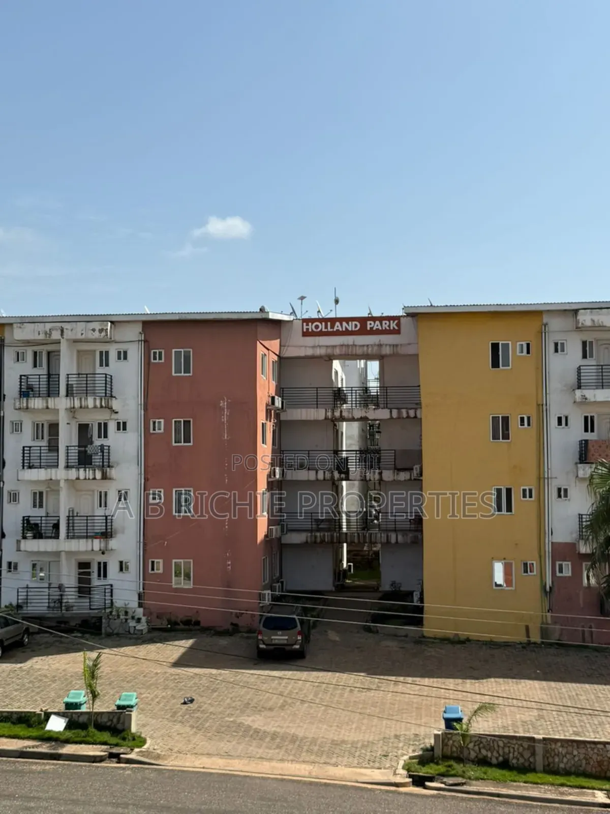 3bdrm Apartment in Ab Richie Properties, Kwabenya for sale