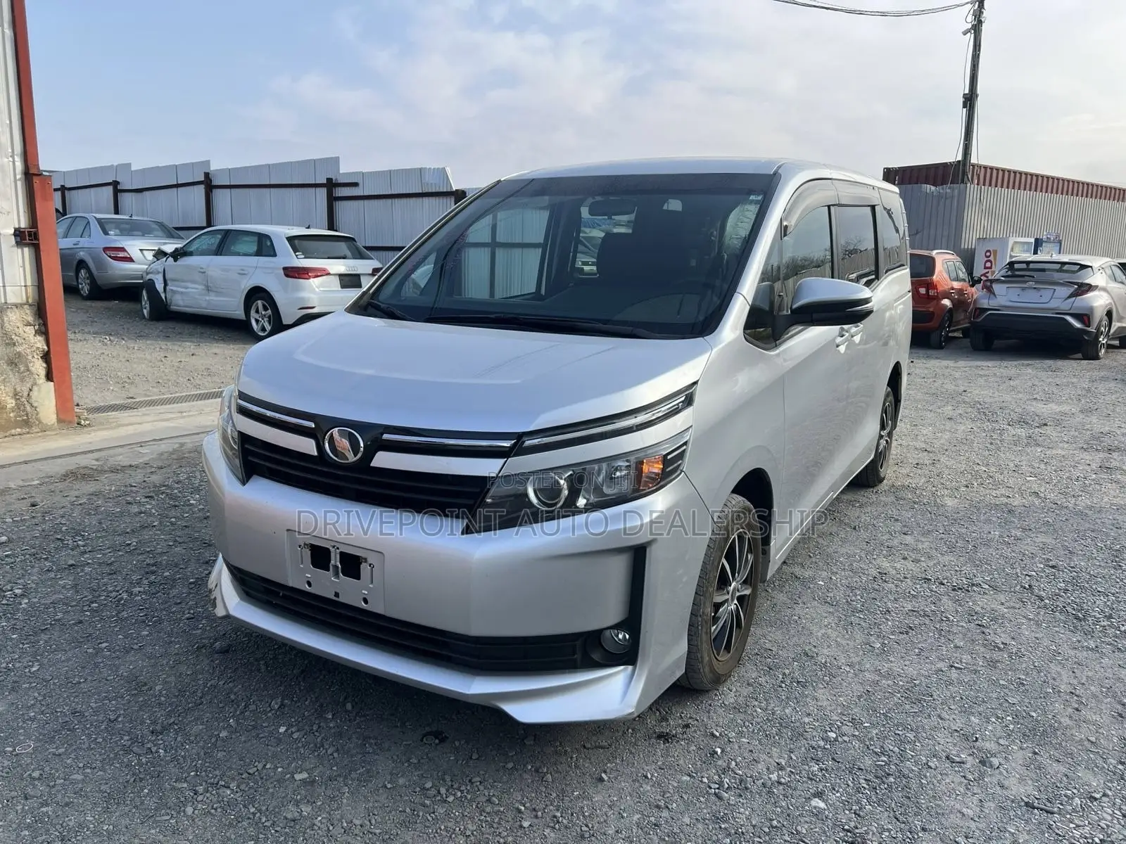 Toyota Voxy 2016 Silver