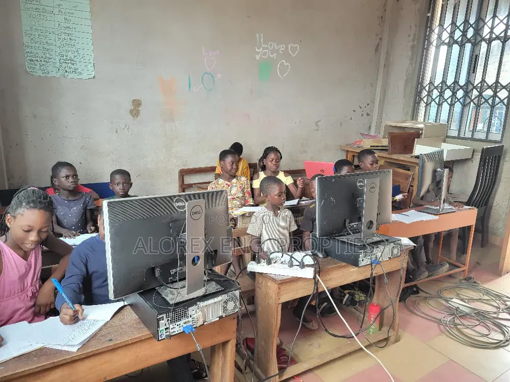 Basic School for Lease at Oyarifa