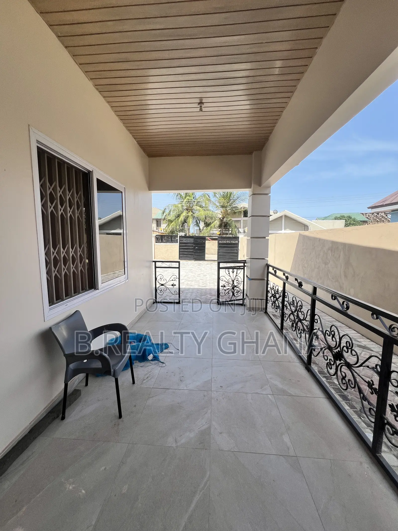 3bdrm House in Green Hotel Stretch, Spintex for rent