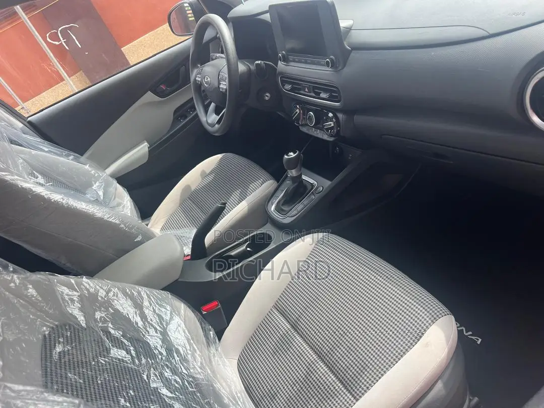 Hyundai Kona SEL 2023 Gray