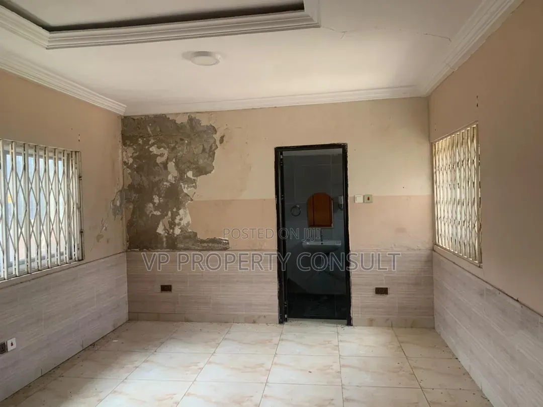 3bdrm House in Oyarifa Mall Area for sale