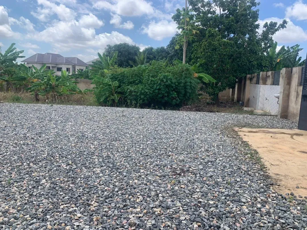 3bdrm House in Oyarifa Mall Area for sale