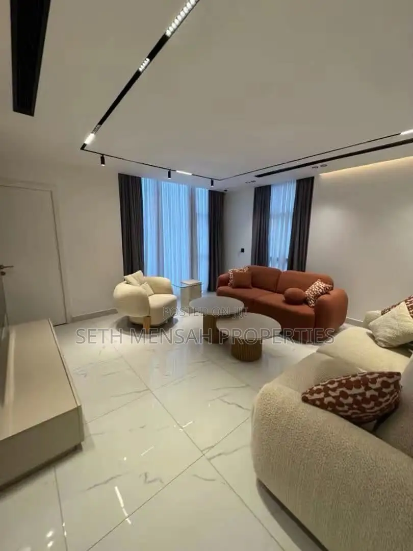 4bdrm House in 4 Bedroom Townhouse, Airport Residential Area for sale