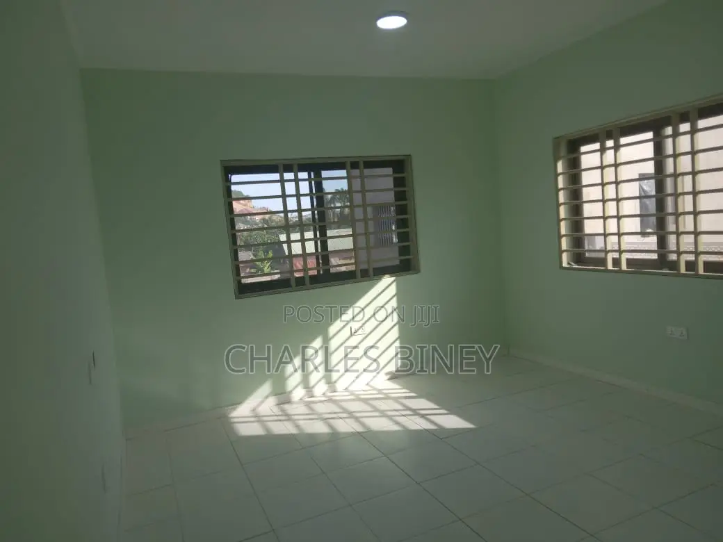 2bdrm Apartment in Old Barrier for rent